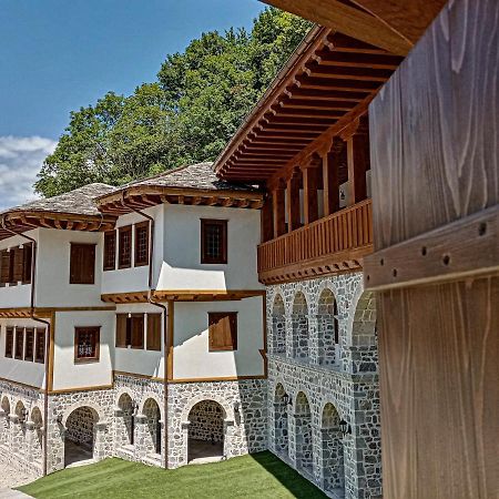Guest Mansion, Гостински Палат Rostusa Екстериор снимка