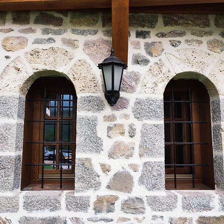 Guest Mansion, Гостински Палат Rostusa Екстериор снимка