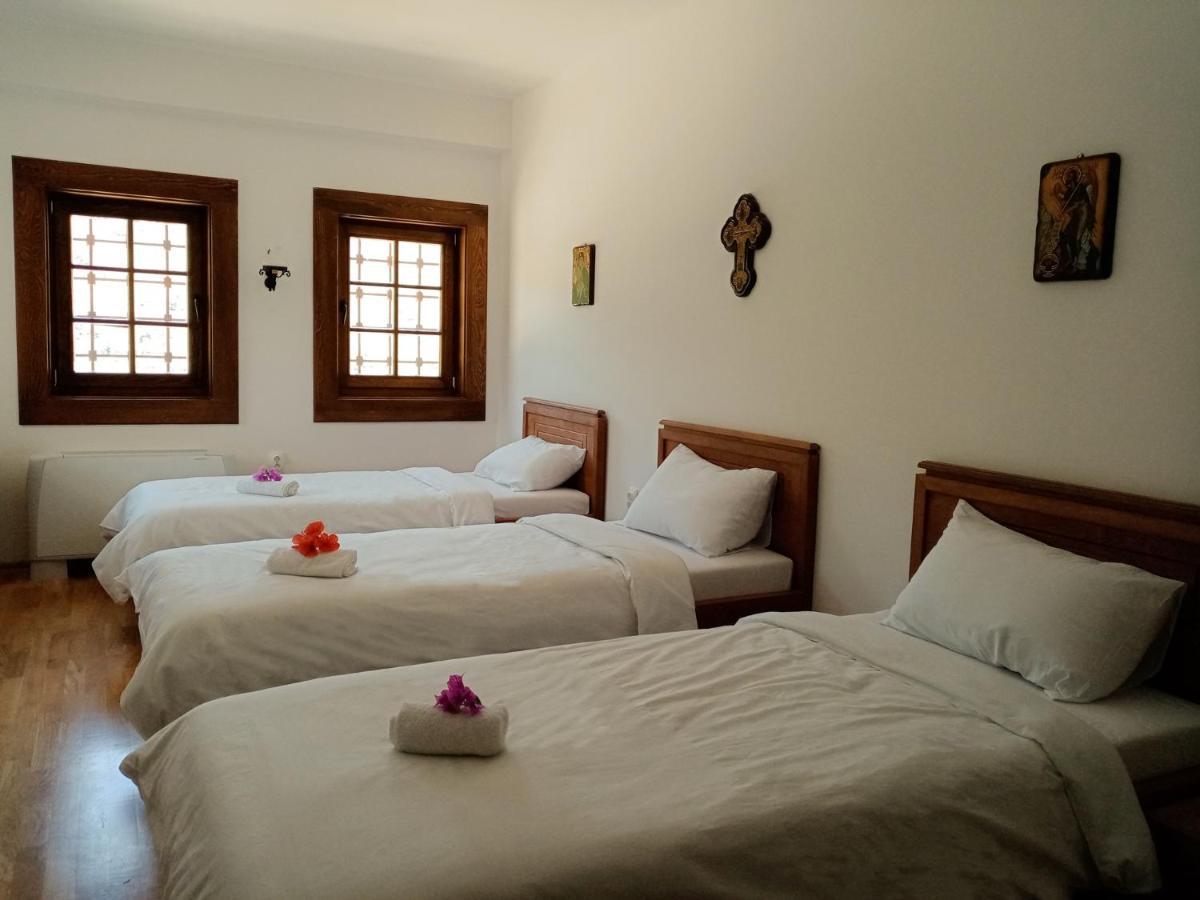 Guest Mansion, Гостински Палат Rostusa Екстериор снимка