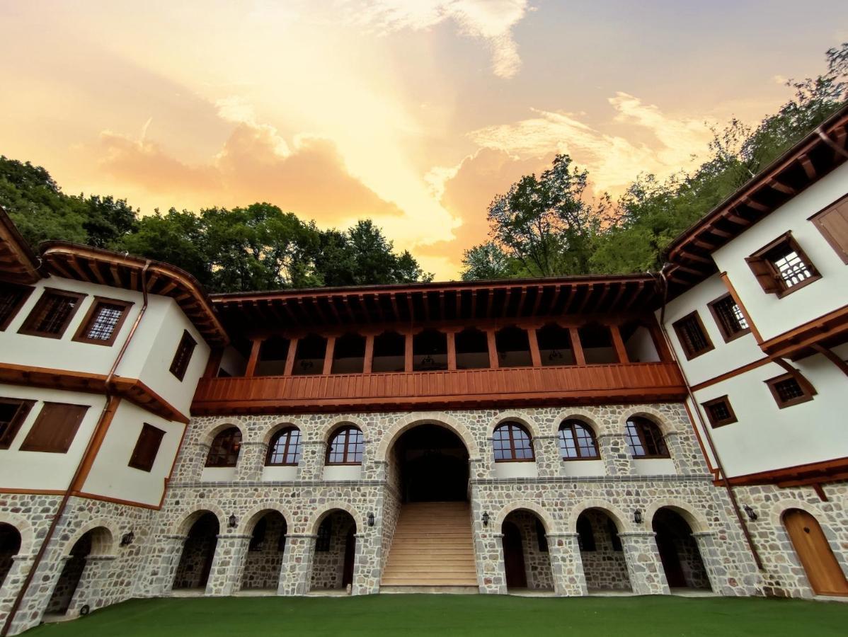 Guest Mansion, Гостински Палат Rostusa Екстериор снимка