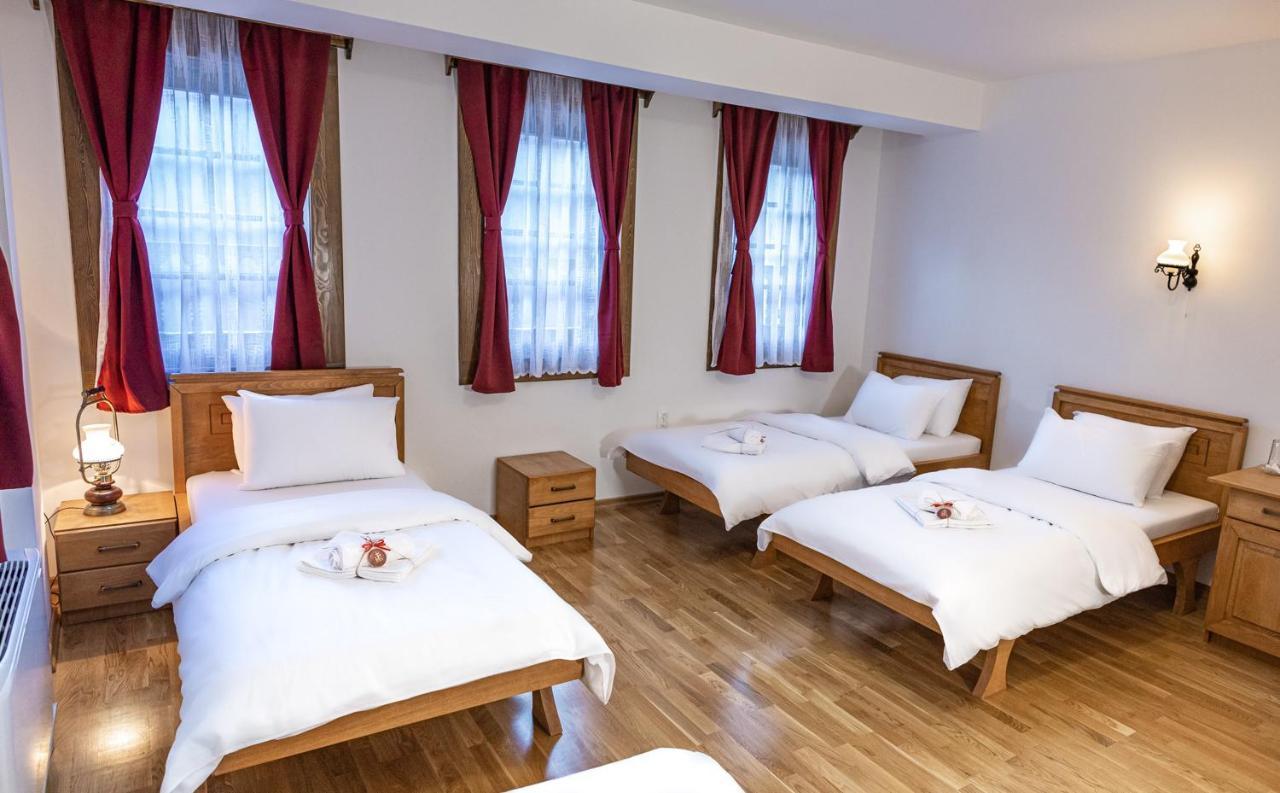 Guest Mansion, Гостински Палат Rostusa Екстериор снимка