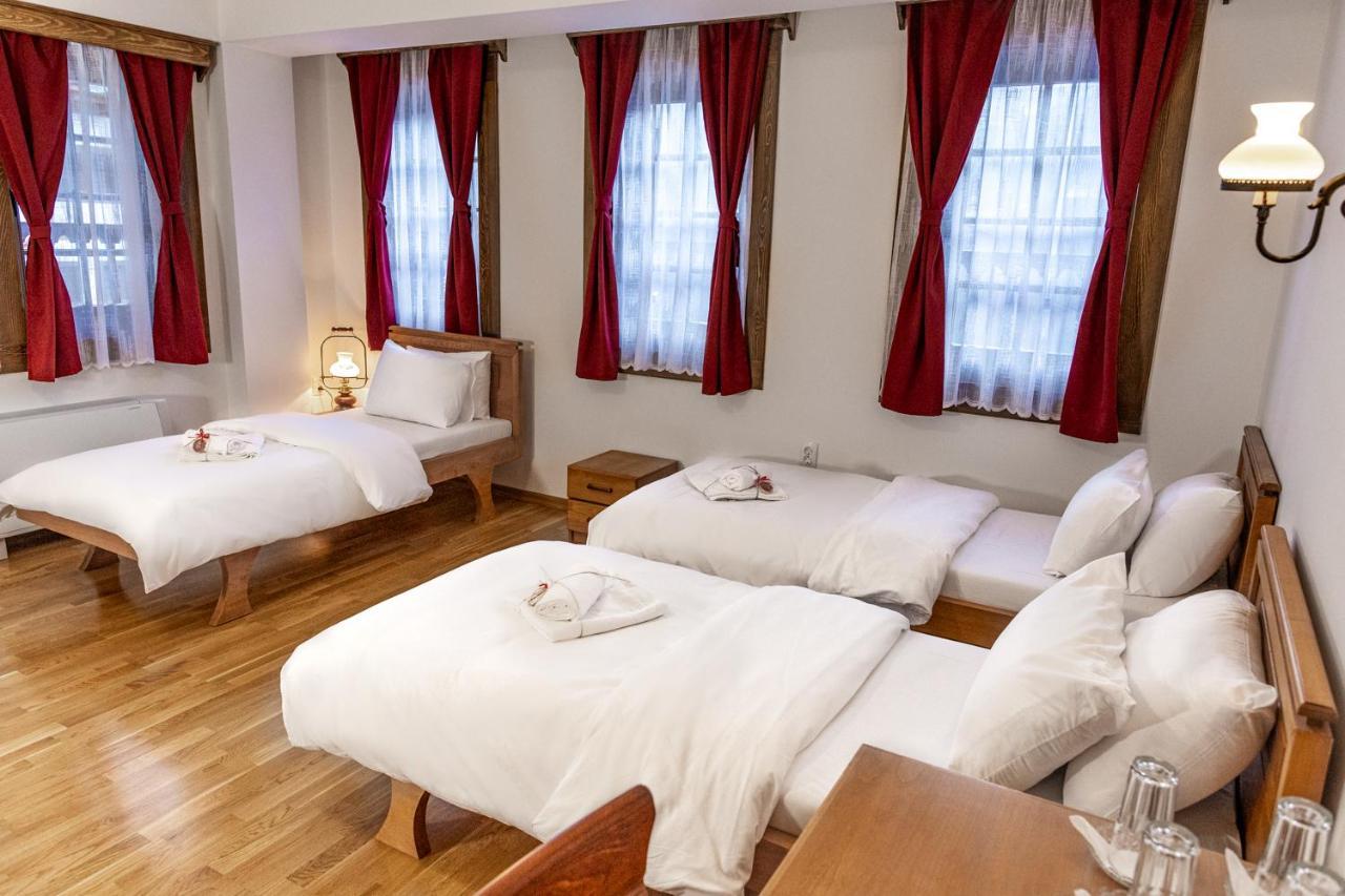 Guest Mansion, Гостински Палат Rostusa Екстериор снимка